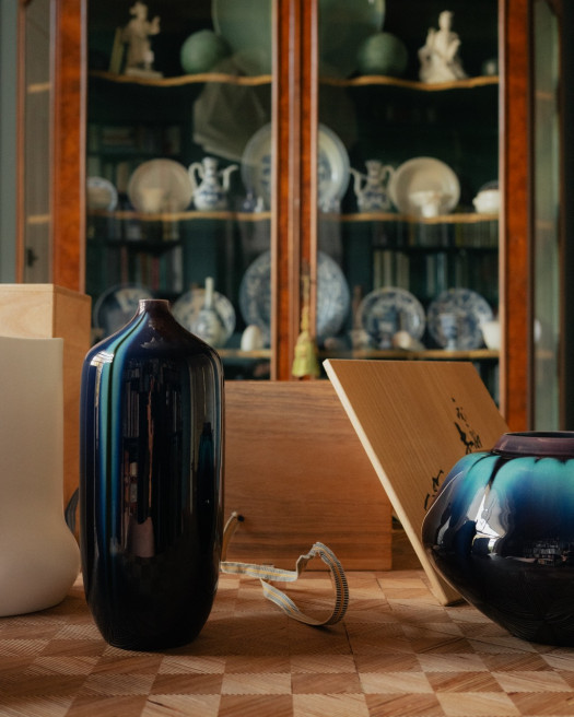 Two porcelain vases by Tokuda Yasokichi III (1933-2009)